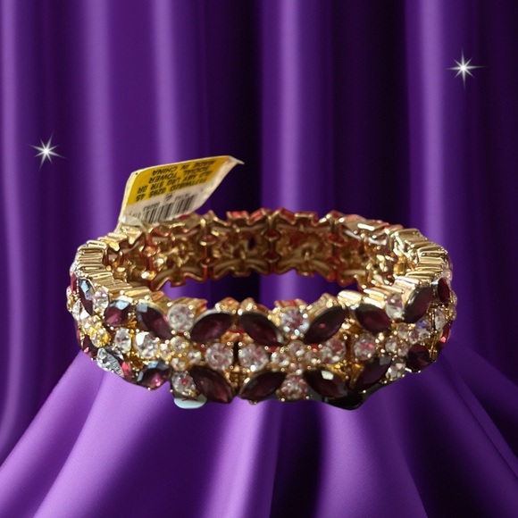 NWT Amythyst and Crystal Stretch Bracelet - Picture 7 of 9